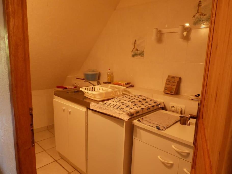 Studio Dans Une Chaumiere De Caractere Baud Экстерьер фото